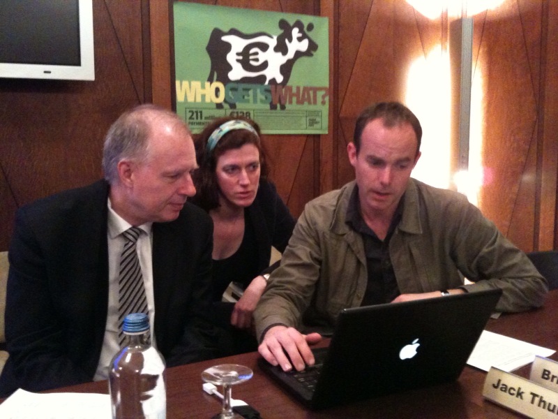Last preparations before the press meeting in the international press center wednesday. Nils Mulvad (left), Brigitte Alfter and Jack Thurston.